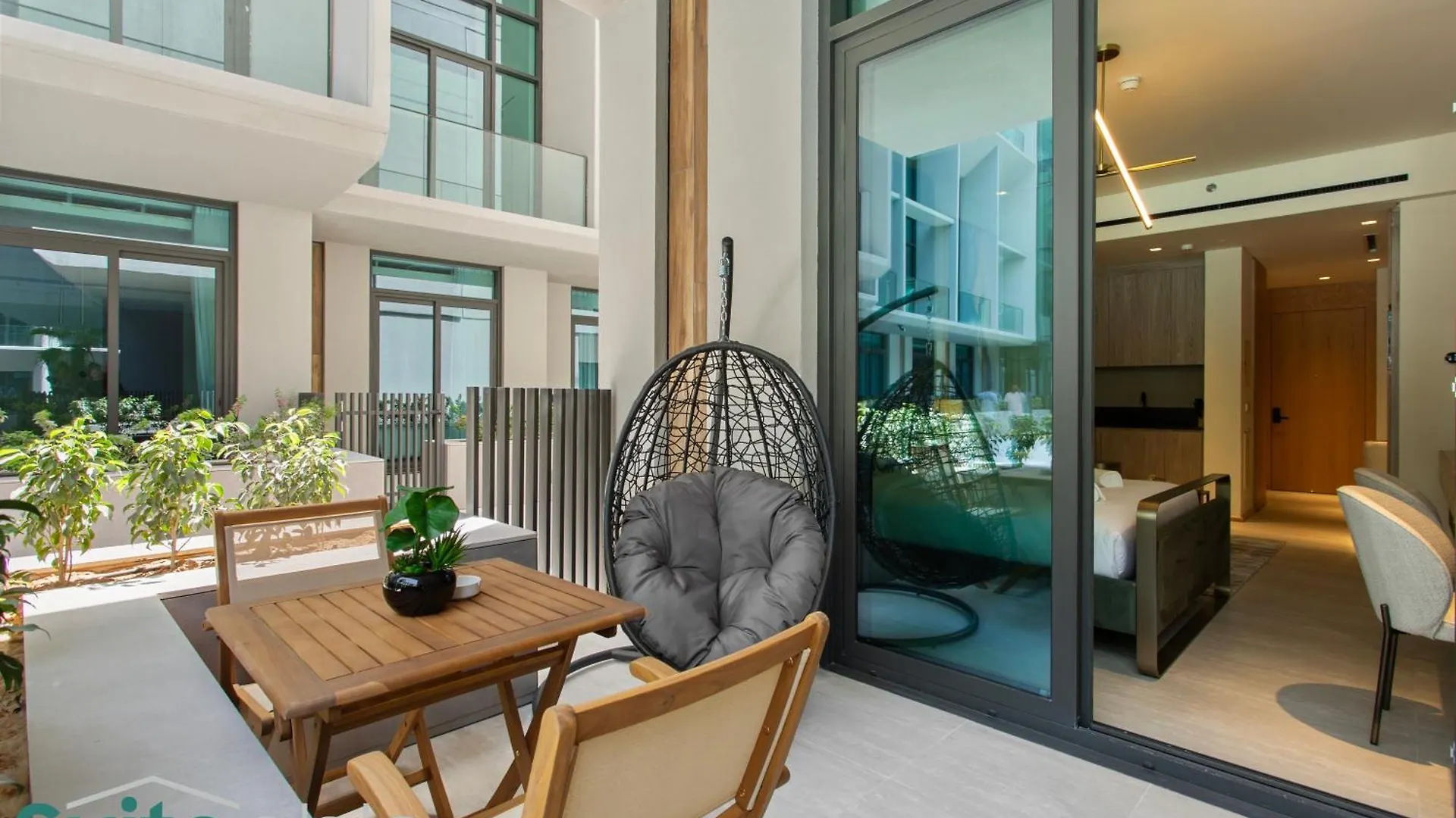 Apartment Chic Studio With Pool Access In The Autograph Dubai