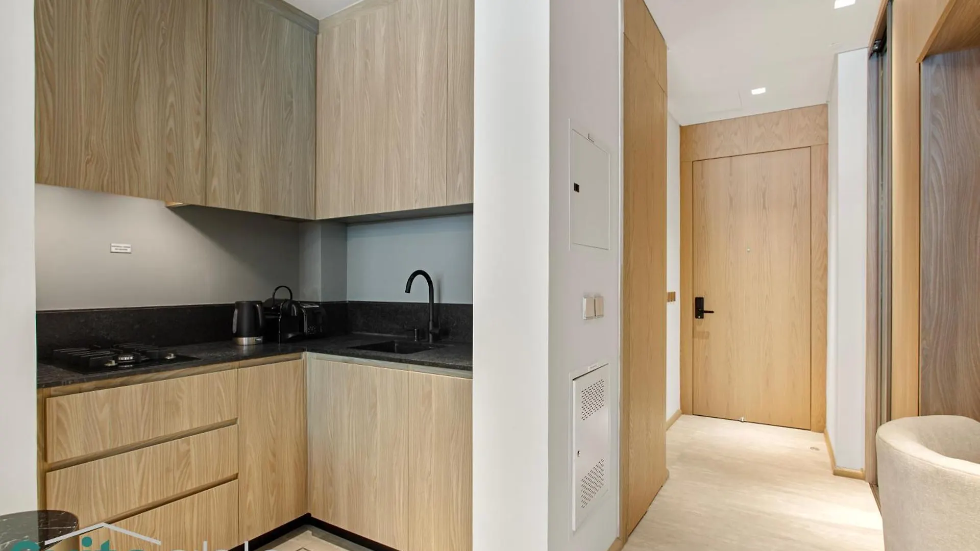 Apartment Chic Studio With Pool Access In The Autograph Dubai United Arab Emirates