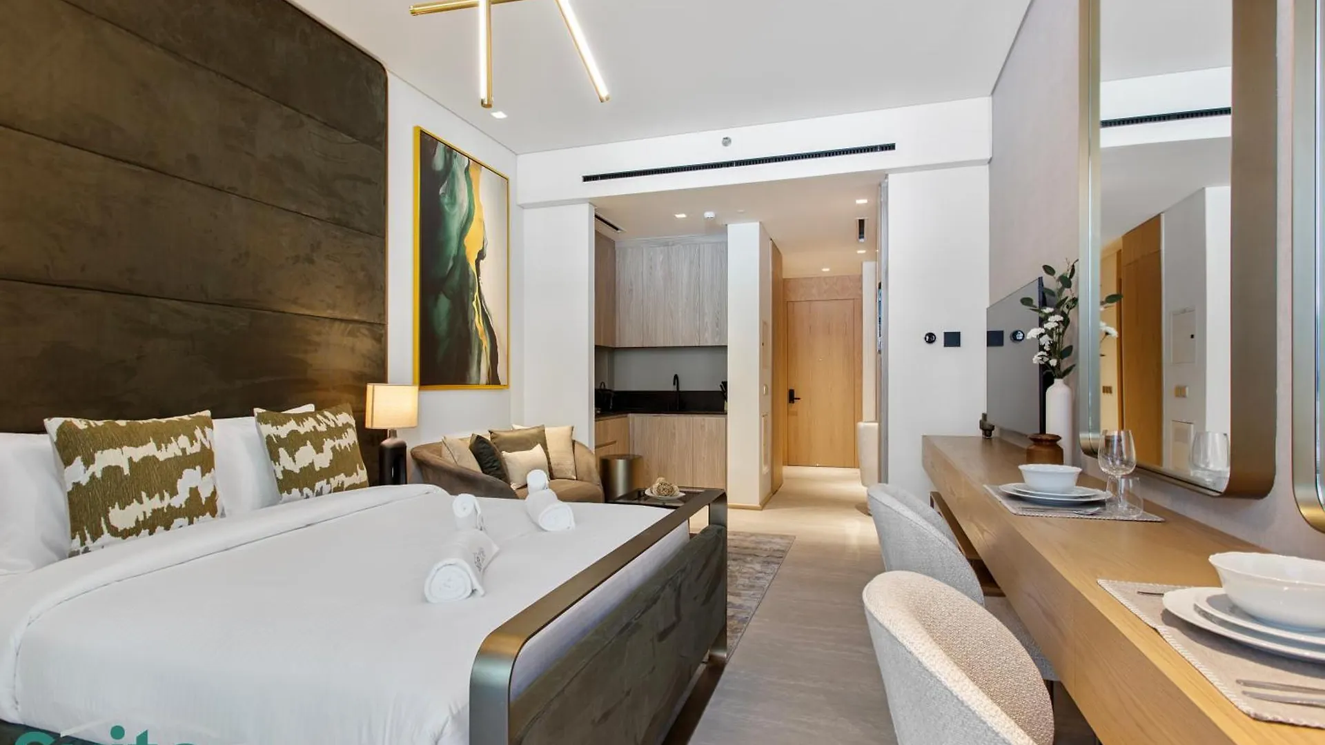 Chic Studio With Pool Access In The Autograph Dubai 0*,