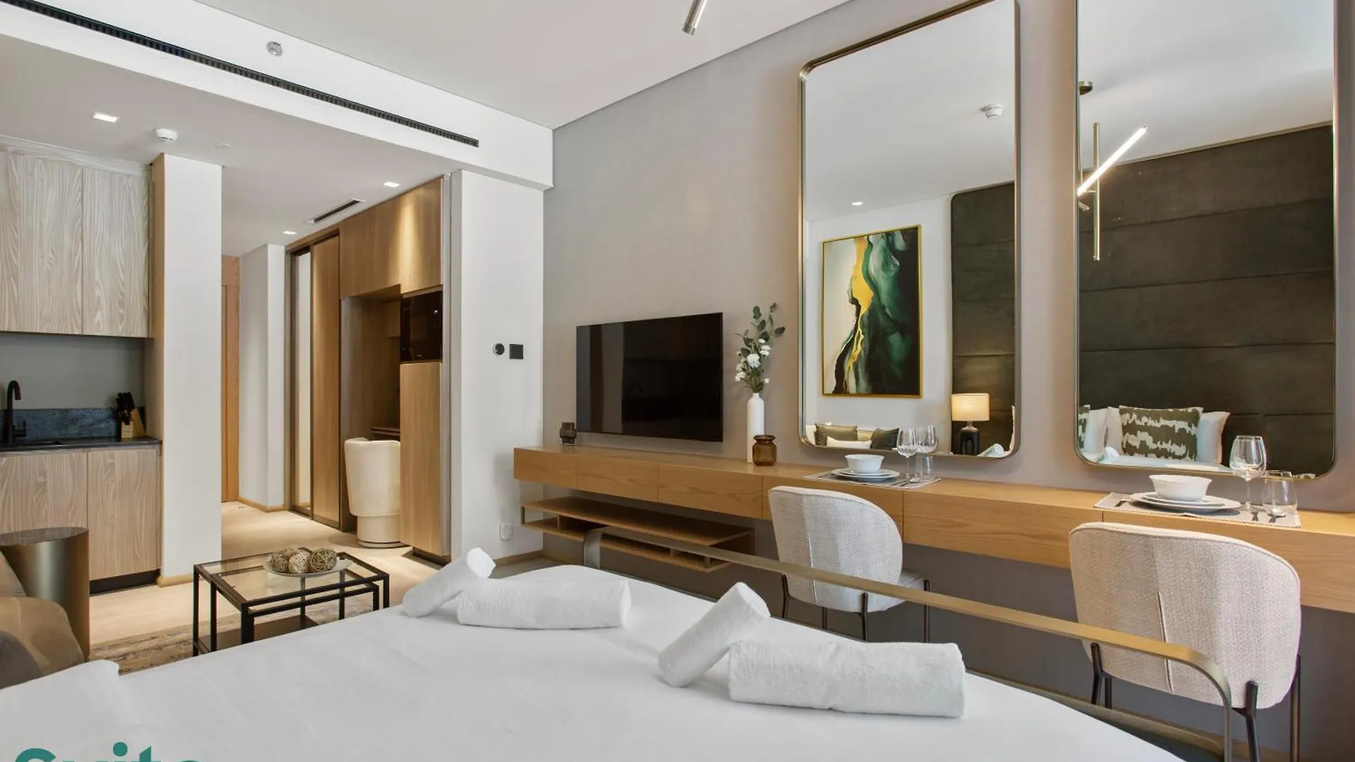 Apartment Chic Studio With Pool Access In The Autograph Dubai United Arab Emirates